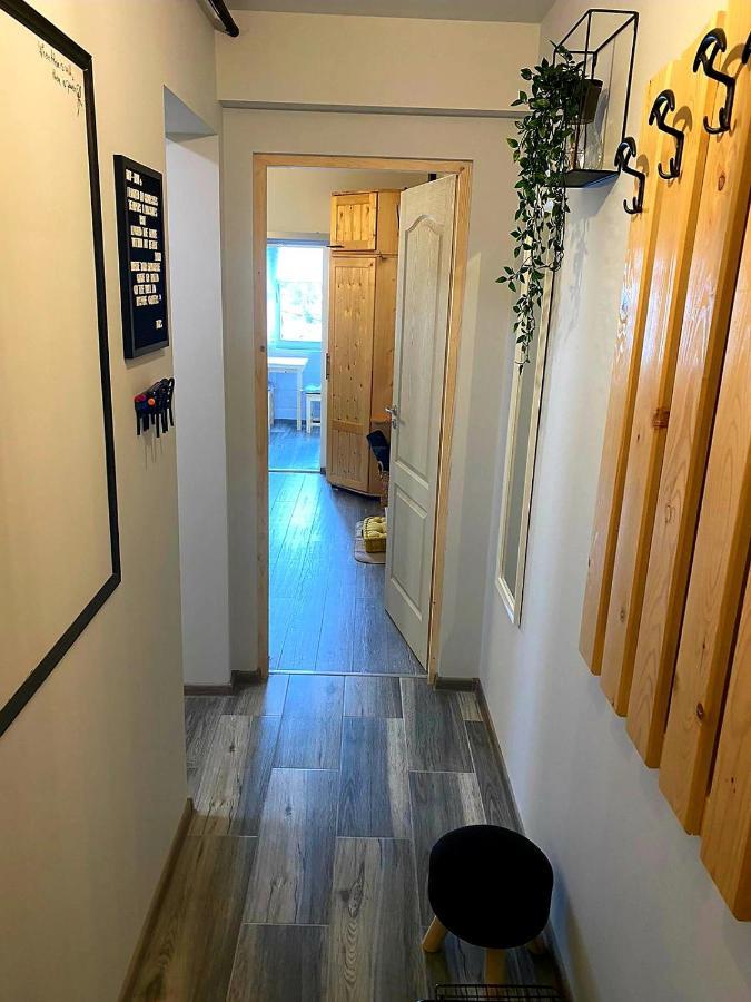 Night Lotus Apartment Хунедоара Екстериор снимка