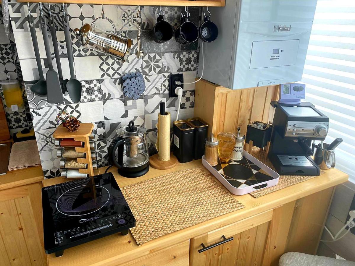Night Lotus Apartment Хунедоара Екстериор снимка