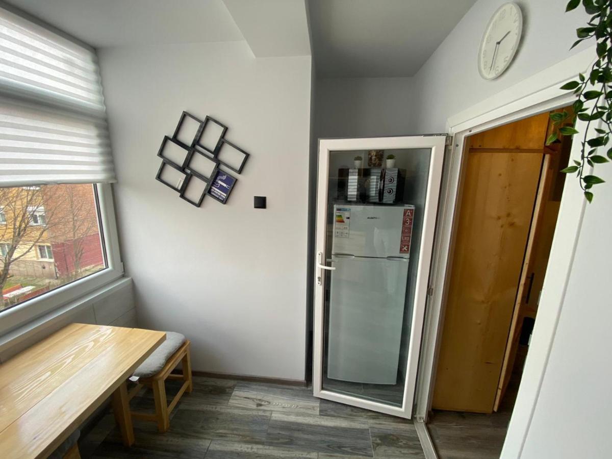 Night Lotus Apartment Хунедоара Екстериор снимка