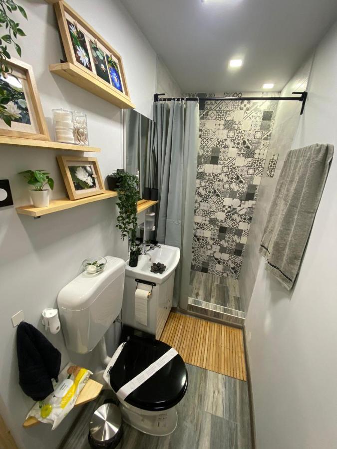 Night Lotus Apartment Хунедоара Екстериор снимка